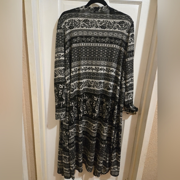 COPY - Lularoe Dusters sweater - Picture 2 of 5
